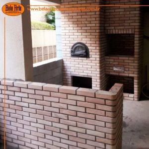 Churrasqueira em alvenaria e forno iglu