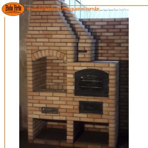 Churrasqueira e forno de ferro fundido