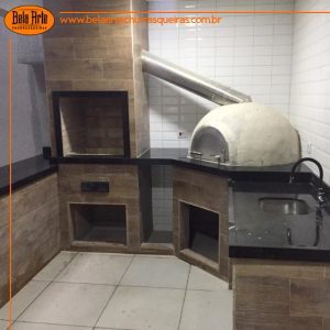 Churrasqueira quadrada e forno iglú